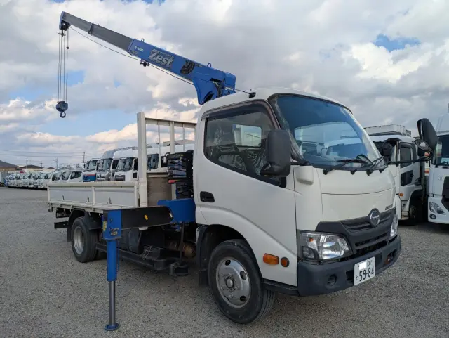 日野 デュトロ TPG-XZU650M(2WD)の写真18