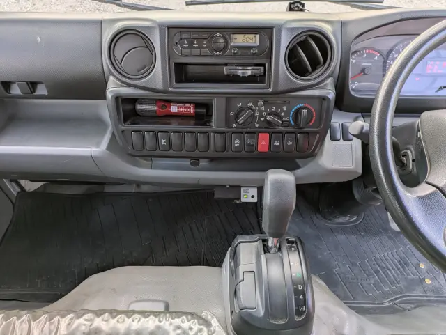 日野 デュトロ TPG-XZU650M(2WD)の写真36