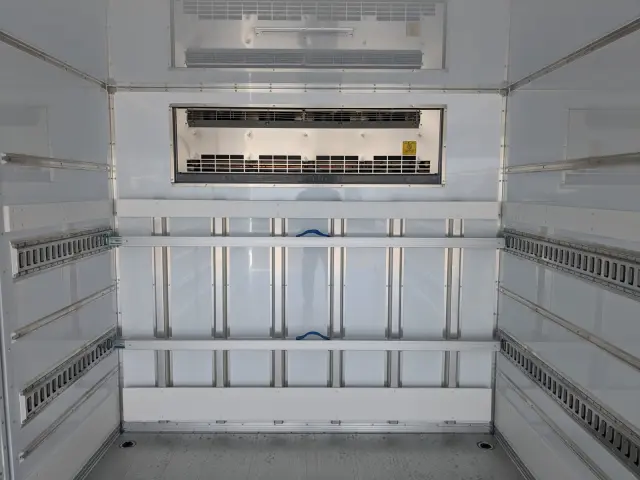 三菱 ファイター 2KG-FK65F(2WD)の写真18