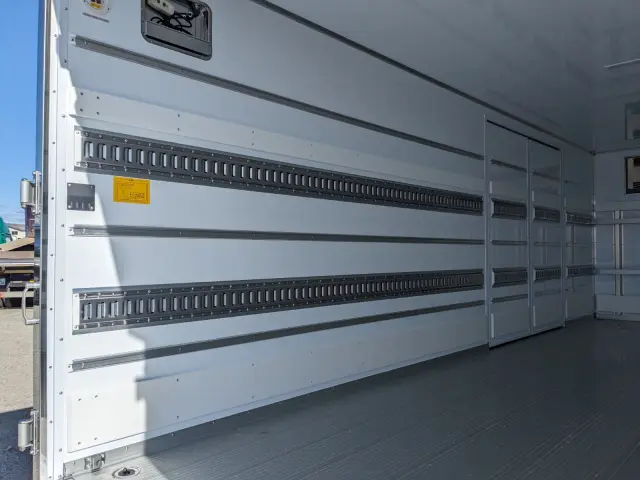 三菱 ファイター 2KG-FK65F(2WD)の写真21