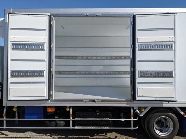 三菱 ファイター 2KG-FK65F(2WD)の写真30