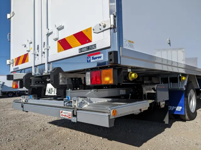 三菱 ファイター 2KG-FK65F(2WD)の写真7