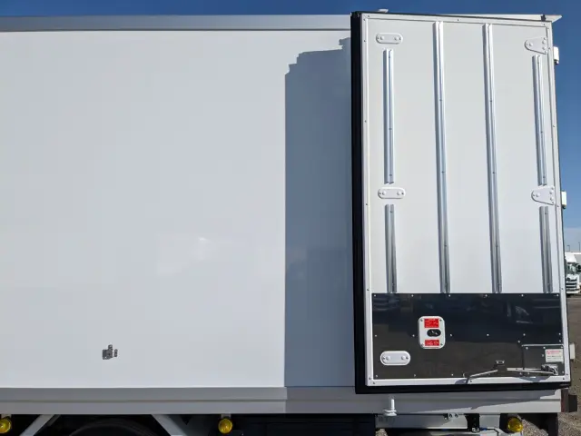 三菱 ファイター 2KG-FK65F(2WD)の写真23