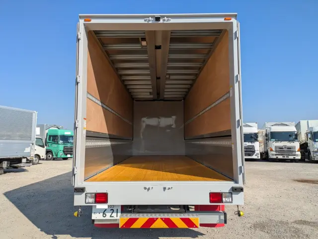 日野 レンジャー 2PG-FE2ACG(2WD)の写真9