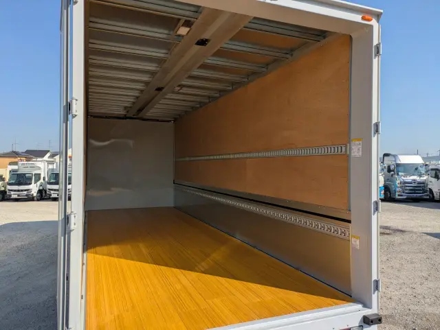 日野 レンジャー 2PG-FE2ACG(2WD)の写真15