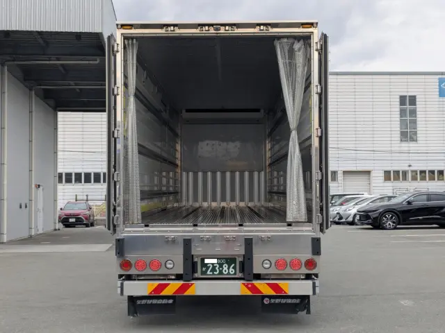 日野 プロフィア 2DG-FR1AHB(6x2)の写真9