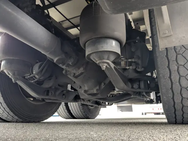 日野 プロフィア 2DG-FR1AHB(6x2)の写真13