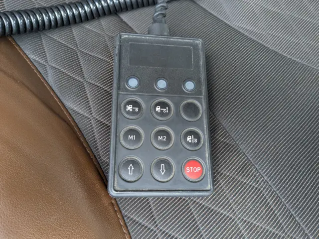 日野 プロフィア 2DG-FR1AHB(6x2)の写真40