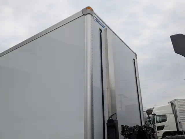 日野 プロフィア 2DG-FR1AHB(6x2)の写真46