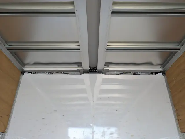 日野 レンジャー 2KG-FD2ABG(2WD)の写真24