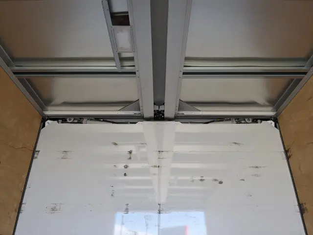 日野 デュトロ 2RG-XZU712M(2WD)の写真17