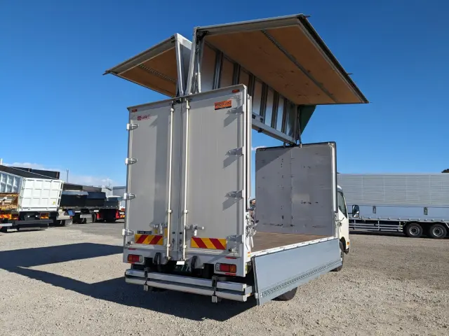 日野 デュトロ 2RG-XZU712M(2WD)の写真36