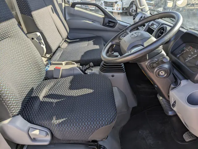 日野 デュトロ 2RG-XZU712M(2WD)の写真39