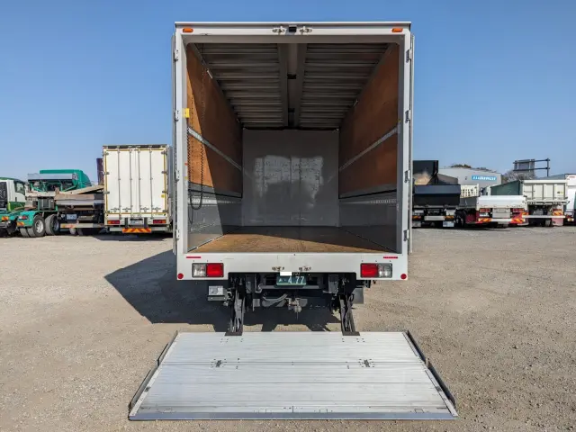 日野 レンジャー 2KG-FD2ABG(2WD)の写真9