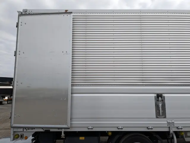 日野 レンジャー 2KG-FD2ABG(2WD)の写真32