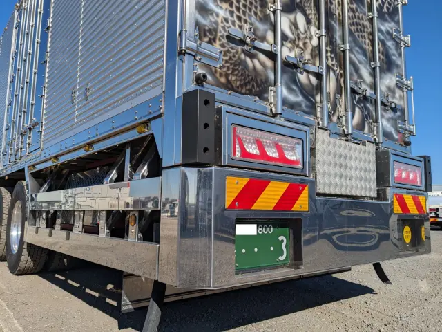 UD クオン 2PG-CW5CA(6x4)の写真8