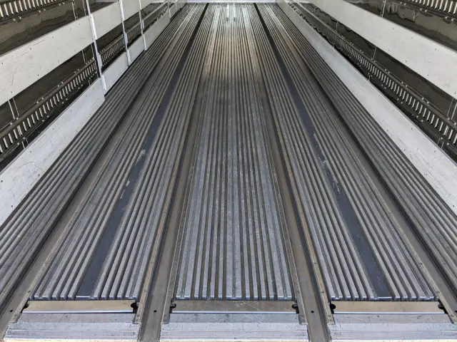 UD クオン 2PG-CW5CA(6x4)の写真13