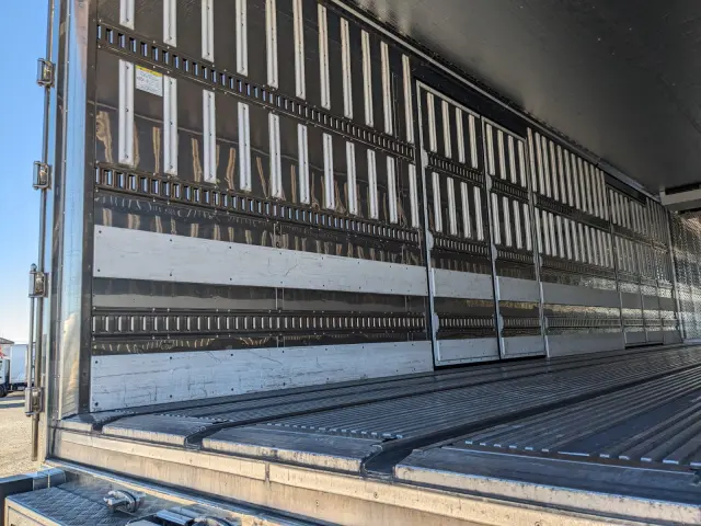 UD クオン 2PG-CW5CA(6x4)の写真20