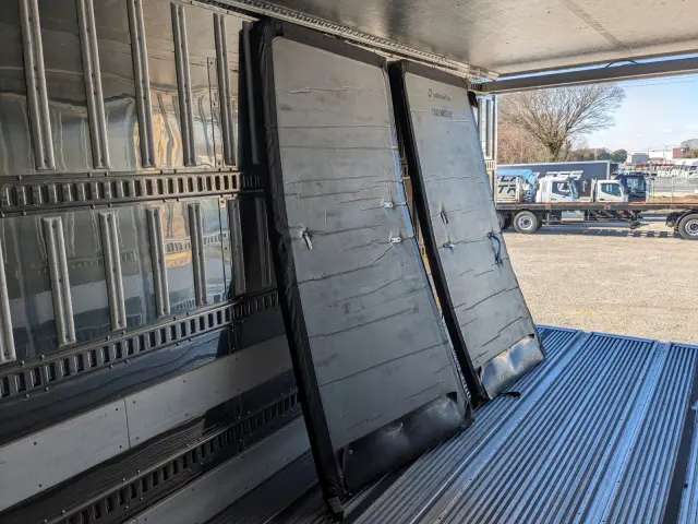 UD クオン 2PG-CW5CA(6x4)の写真21