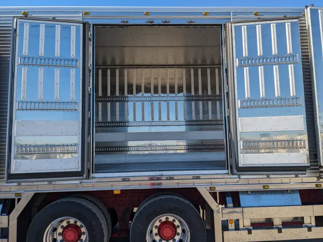 UD クオン 2PG-CW5CA(6x4)の写真29