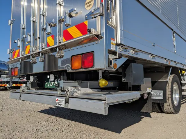 三菱 ファイター 2KG-FK65FZ(2WD)の写真7