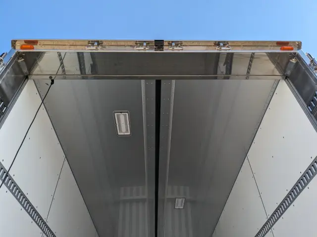 三菱 ファイター 2KG-FK65FZ(2WD)の写真13