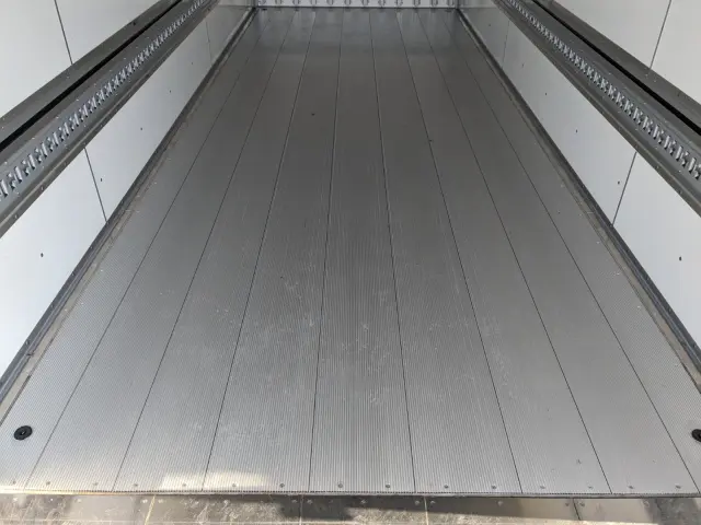 三菱 ファイター 2KG-FK65FZ(2WD)の写真14