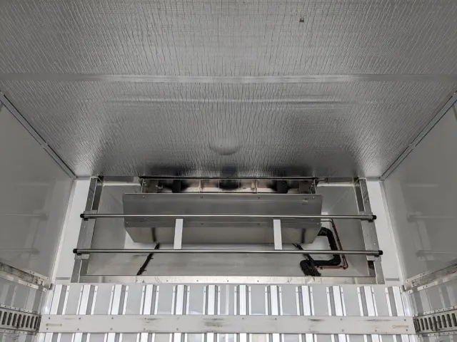 UD クオン 2PG-CD5CE(6x2)の写真18