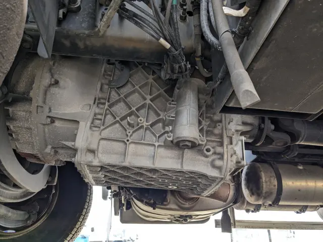 UD クオン 2PG-CD5CE(6x2)の写真28