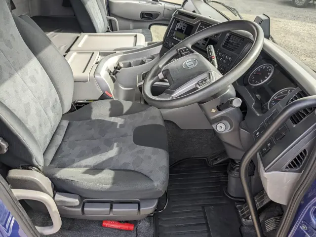 UD クオン 2PG-CD5CE(6x2)の写真37