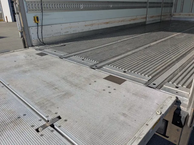 日野 レンジャー 2KG-FD2ABG(2WD)の写真34