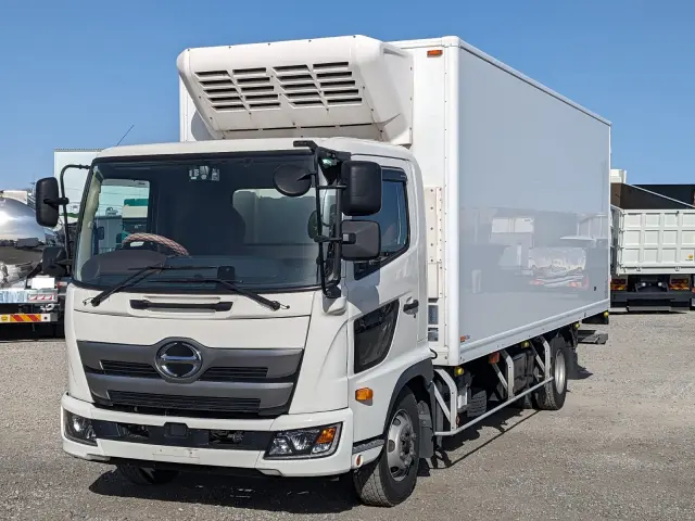 日野 レンジャー 2KG-FC2ABA(2WD)の写真1