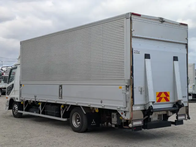 三菱 ファイター 2KG-FK65F(2WD)の写真6