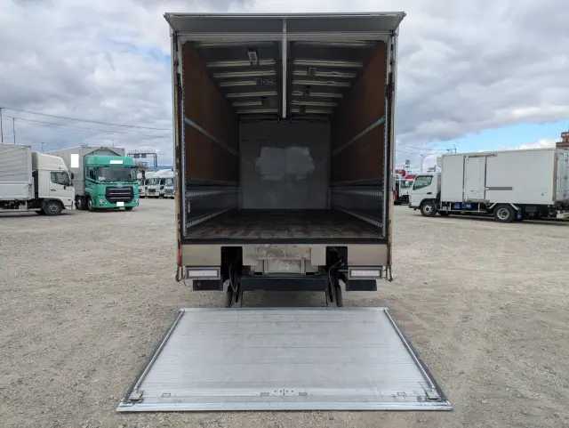 三菱 ファイター 2KG-FK65F(2WD)の写真11