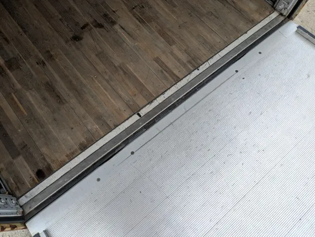 三菱 ファイター 2KG-FK65F(2WD)の写真15