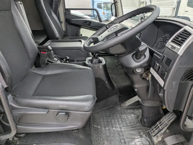 三菱 ファイター 2KG-FK65F(2WD)の写真36