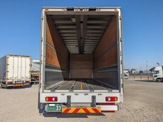 ＵＤ クオン 2PG-CG5CA(8x4)の写真8