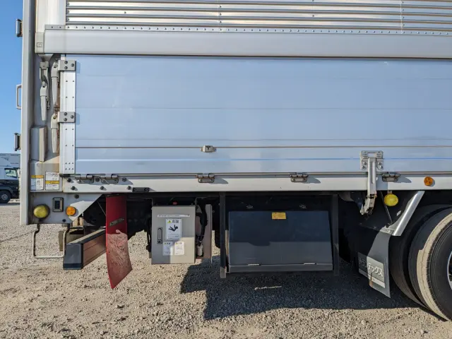 ＵＤ クオン 2PG-CG5CA(8x4)の写真28