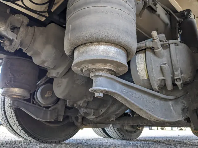 いすゞ ギガ 2PG-CYJ77C(8x4)の写真20