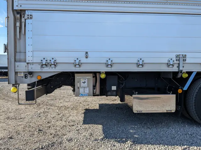 いすゞ ギガ 2PG-CYJ77C(8x4)の写真27