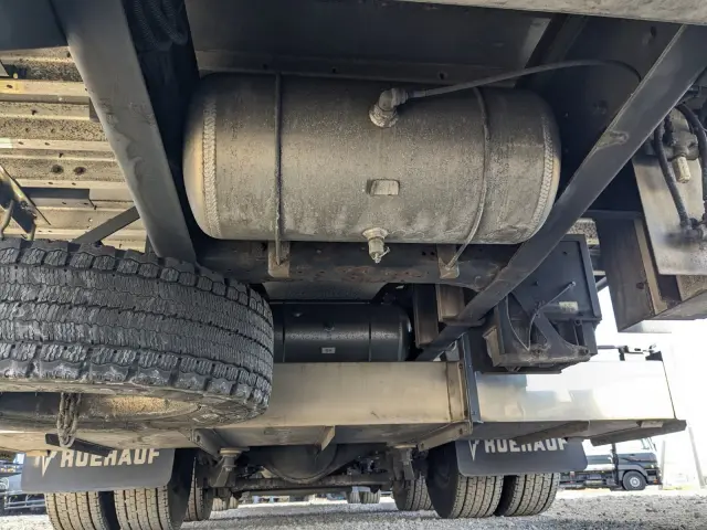 いすゞ ギガ 2PG-CYJ77C(8x4)の写真30