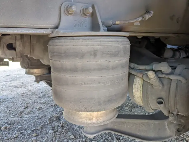 いすゞ ギガ 2PG-CYJ77C(8x4)の写真32