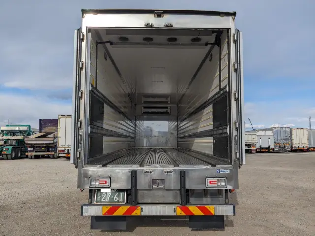 日野 プロフィア 2DG-FW1AHG(8x4)の写真8