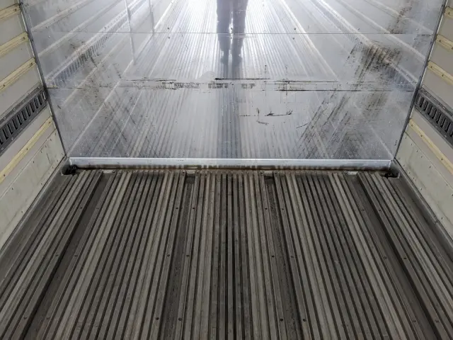 日野 プロフィア 2DG-FW1AHG(8x4)の写真13