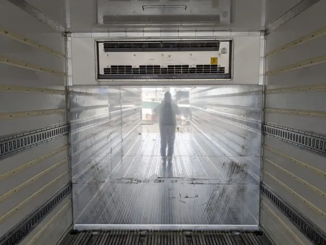 日野 プロフィア 2DG-FW1AHG(8x4)の写真15