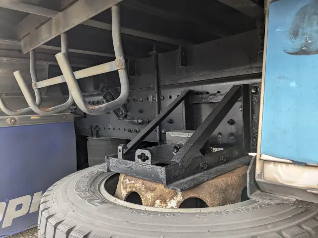 日野 プロフィア 2DG-FW1AHG(8x4)の写真24