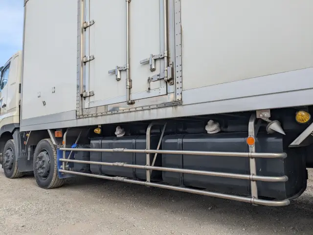 日野 プロフィア 2DG-FW1AHG(8x4)の写真26