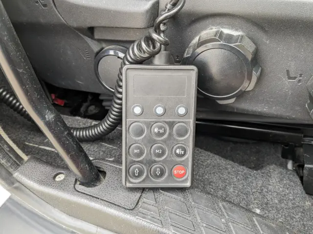 日野 プロフィア 2DG-FW1AHG(8x4)の写真37