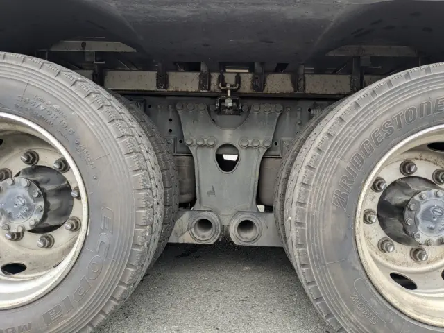 日野 プロフィア 2DG-FW1AHG(8x4)の写真12