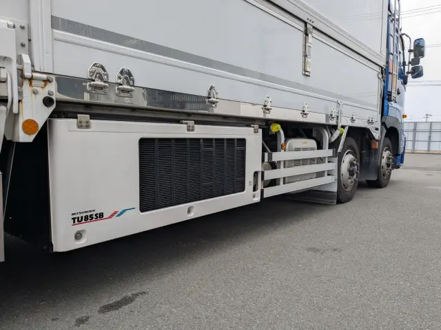 日野 プロフィア 2DG-FW1AHG(8x4)の写真17